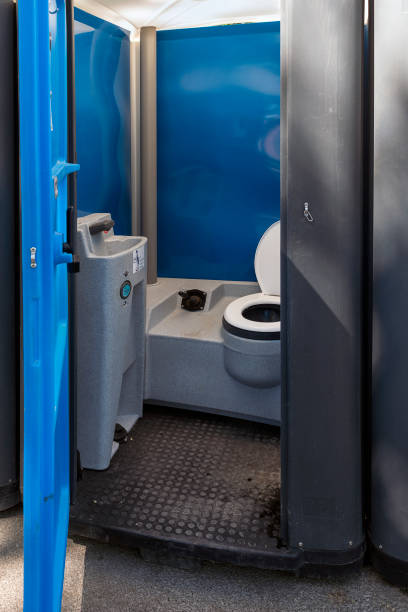Best Porta potty rental near me  in Howell, MI