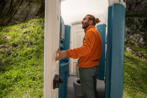 Best Portable restroom trailer rental  in Howell, MI